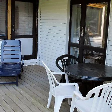 Three-bedroom Holiday In 1 Feriehus Gedser
