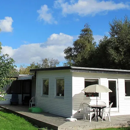 Three-bedroom Holiday In 1 Feriehus Gedser